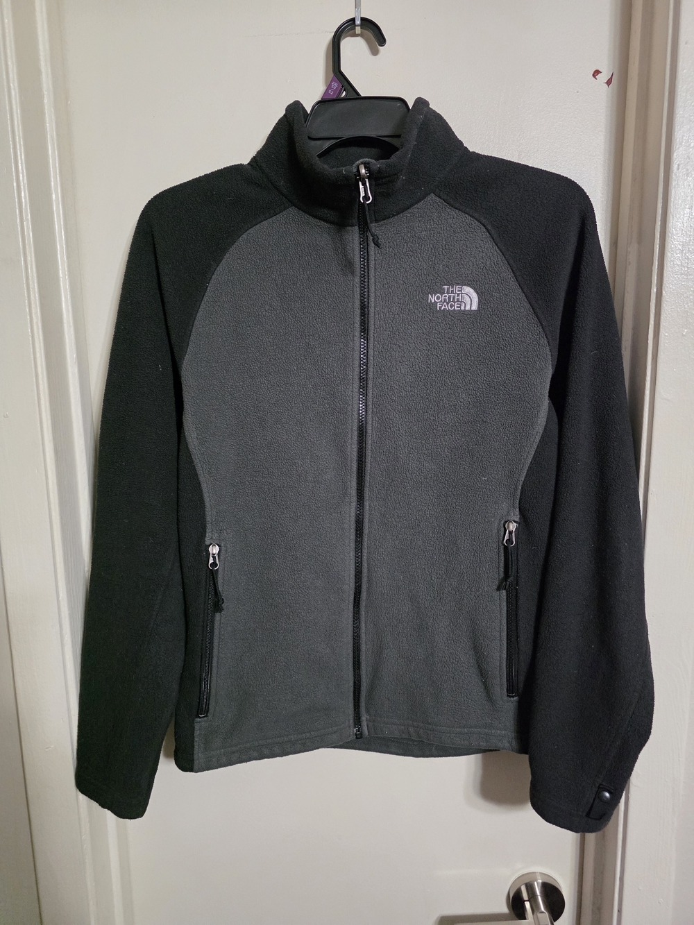 The North Face Black & Gray Full-Zip Fleece Jacket